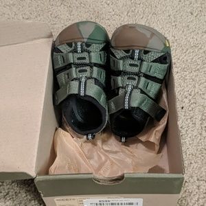 KEEN Toddler (1-4 Years) Newport H2 Crushed Bronze